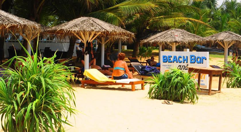 Lanka Beach Hotel Ettukala エクステリア 写真