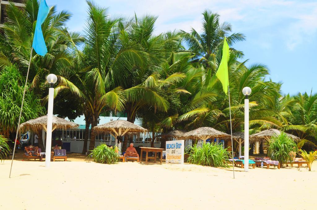 Lanka Beach Hotel Ettukala エクステリア 写真