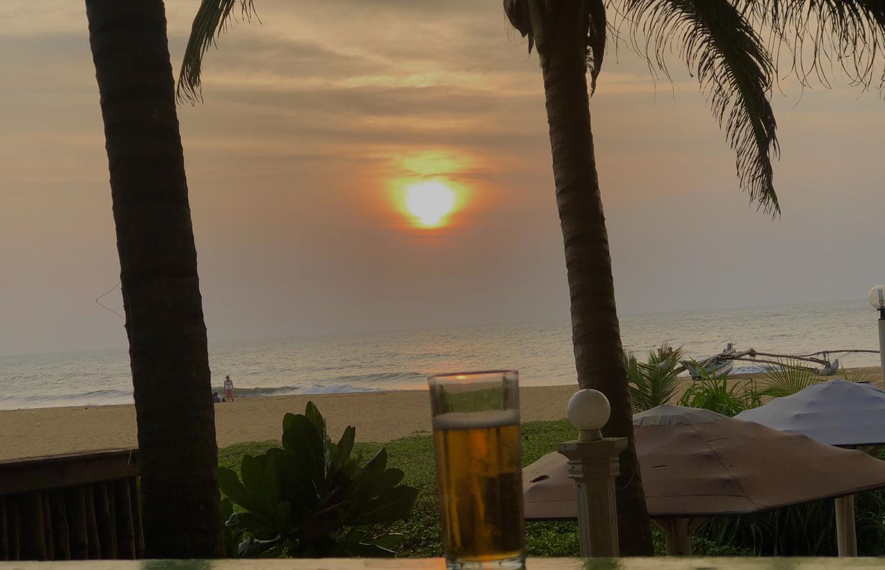 Lanka Beach Hotel Ettukala エクステリア 写真