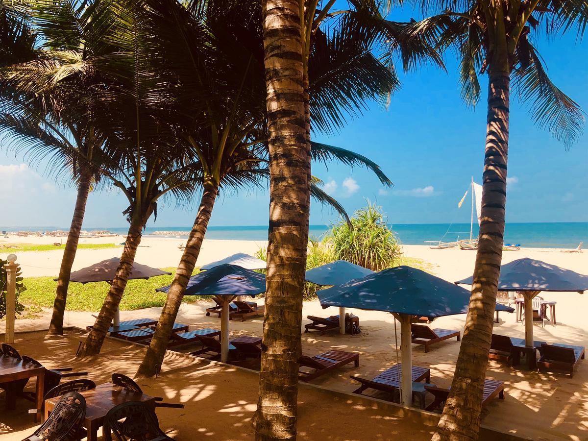 Lanka Beach Hotel Ettukala エクステリア 写真
