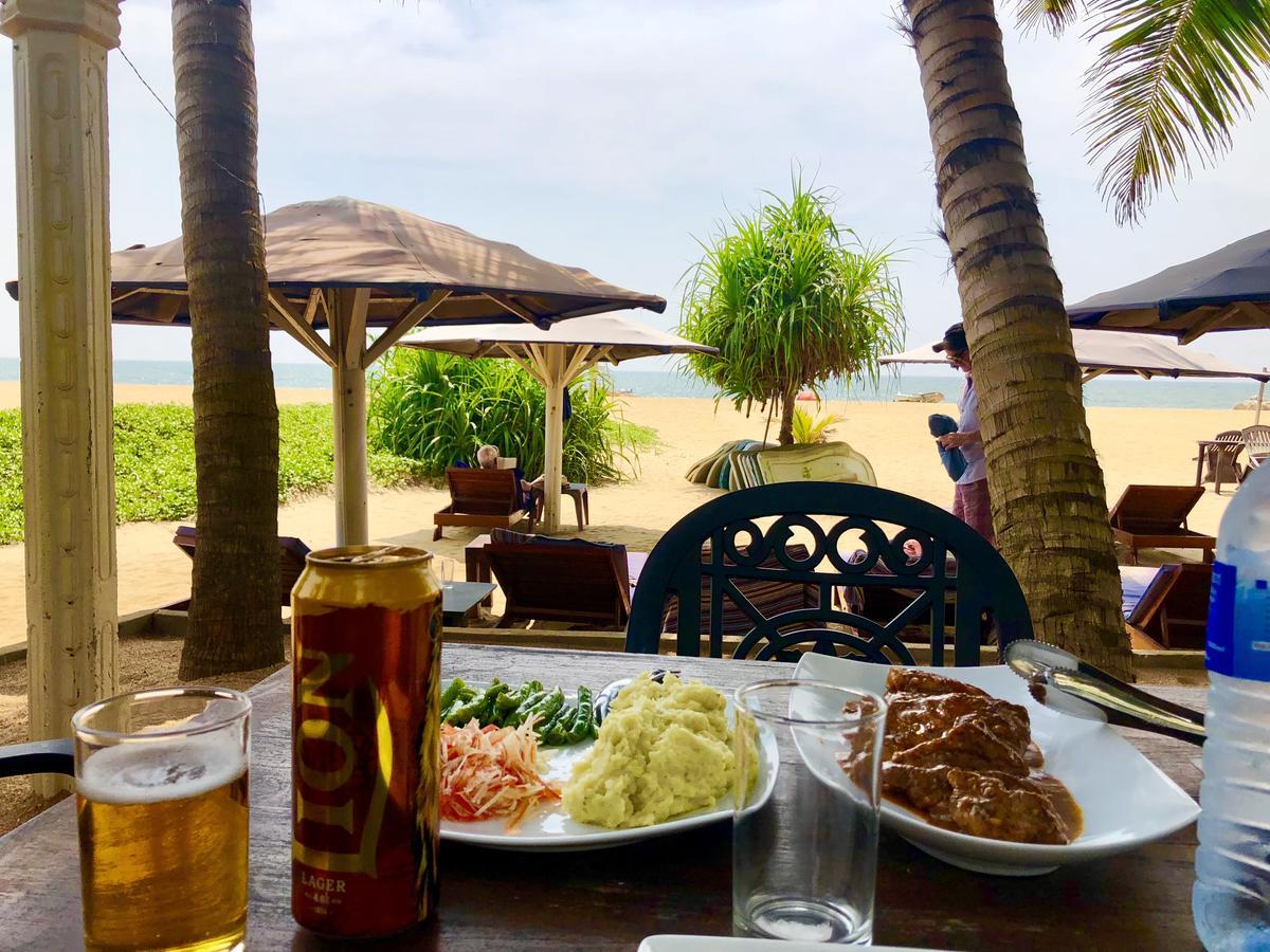 Lanka Beach Hotel Ettukala エクステリア 写真