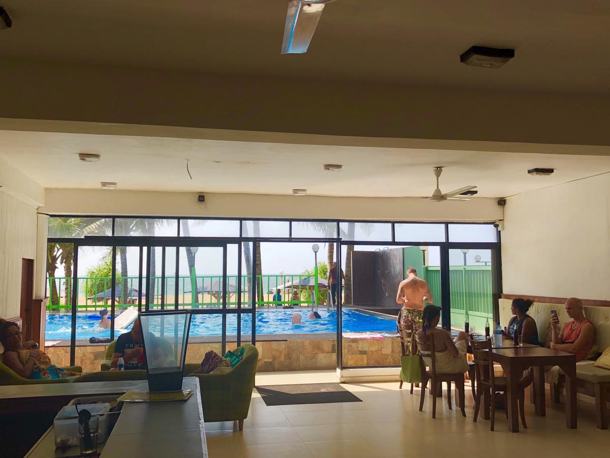 Lanka Beach Hotel Ettukala エクステリア 写真