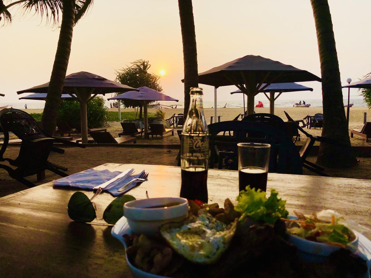 Lanka Beach Hotel Ettukala エクステリア 写真
