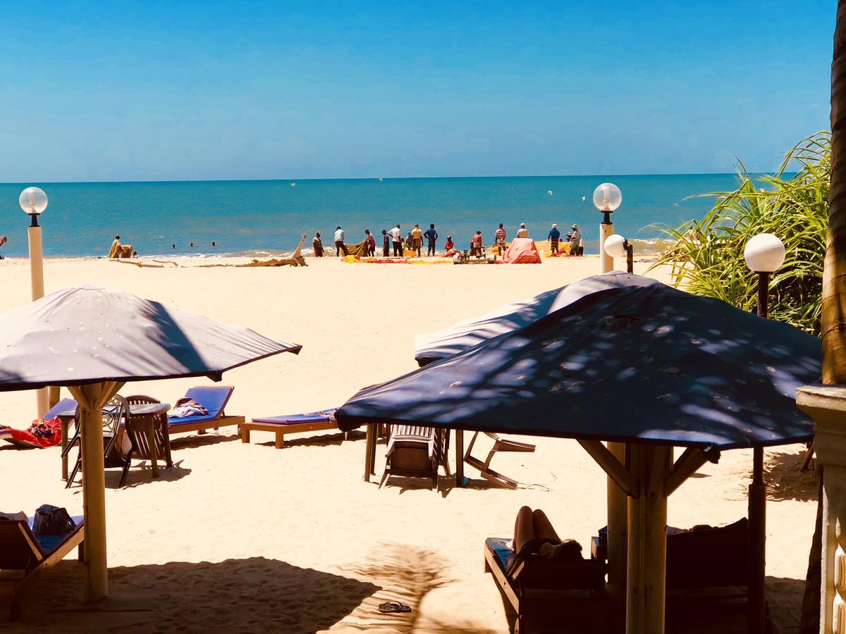 Lanka Beach Hotel Ettukala エクステリア 写真