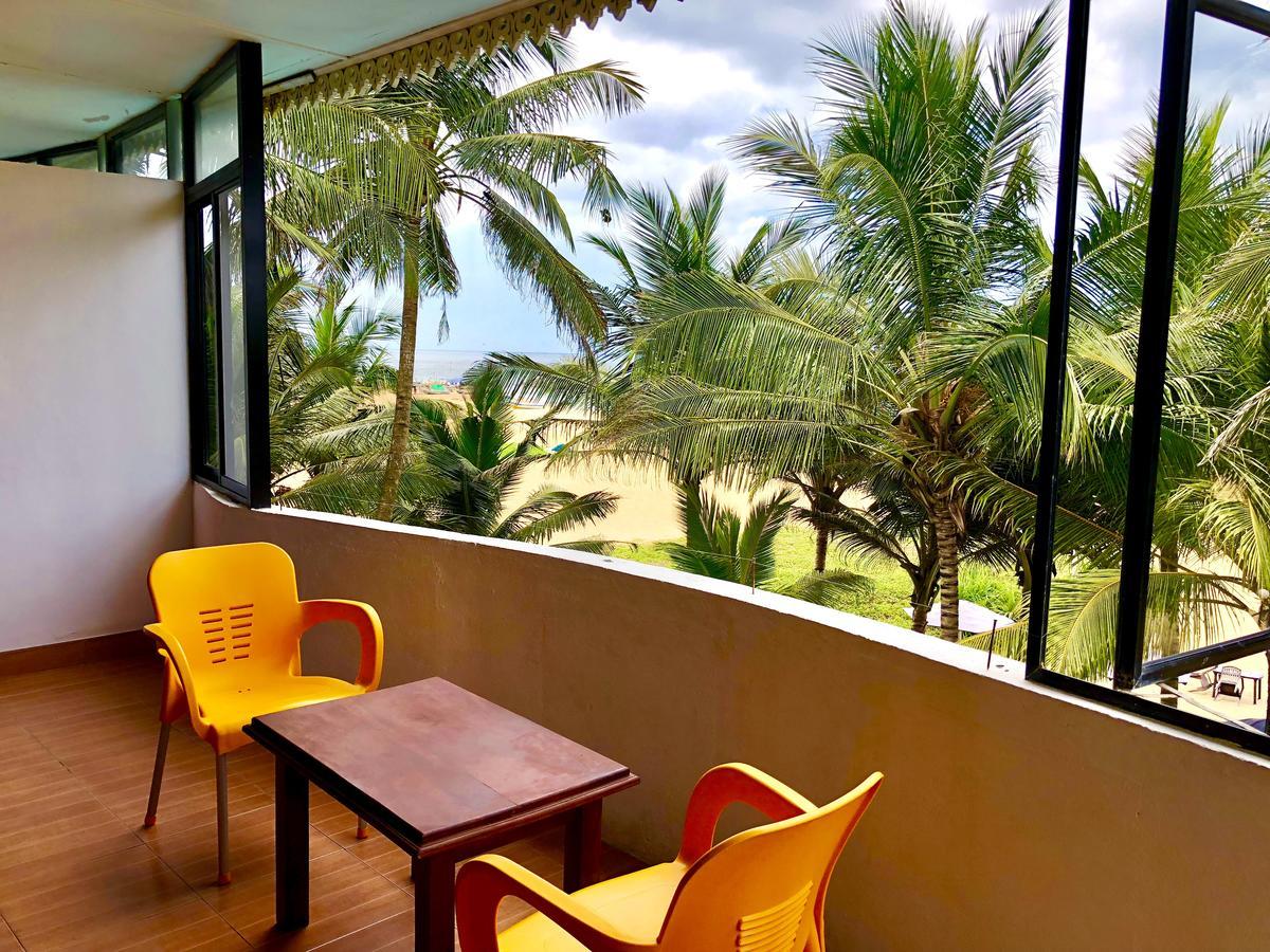 Lanka Beach Hotel Ettukala エクステリア 写真