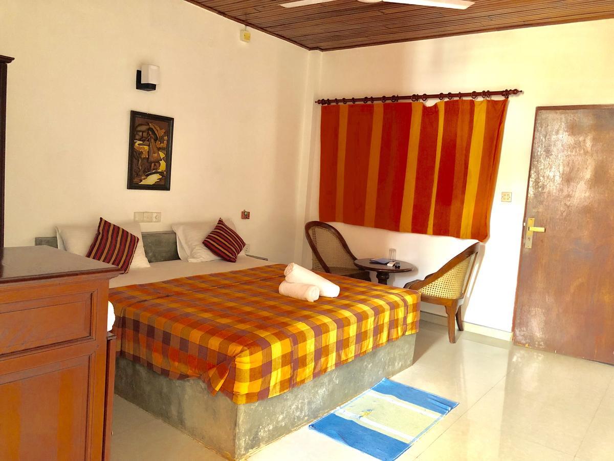 Lanka Beach Hotel Ettukala エクステリア 写真